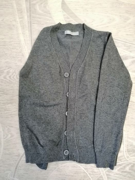 Продам школьную одежду