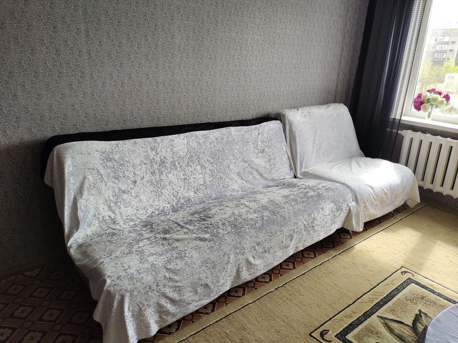 Срочно продам диван