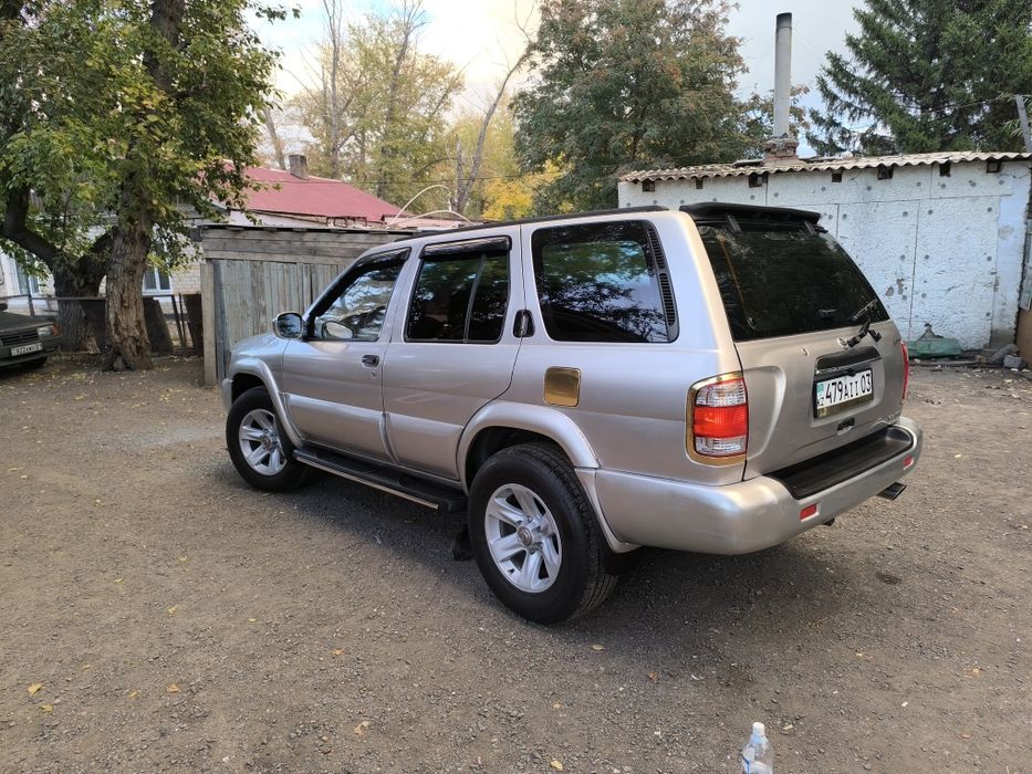 Продам джип Nissan Pathfinder