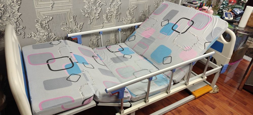 Медицинская кровать