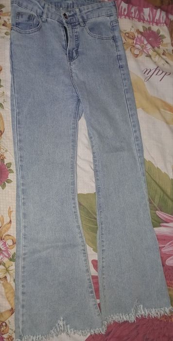 Женские клёшовые брюки