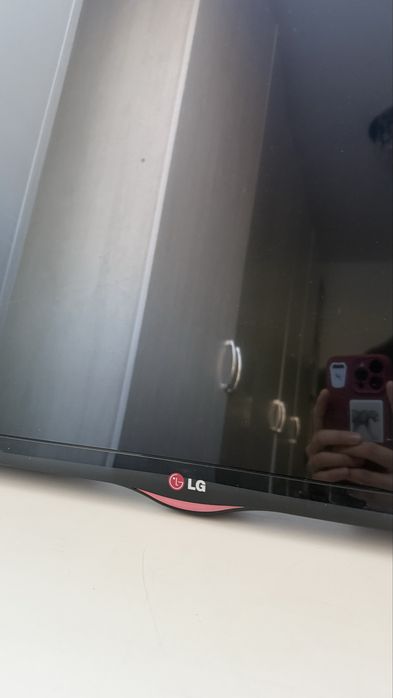 Телевизор LG 80см
