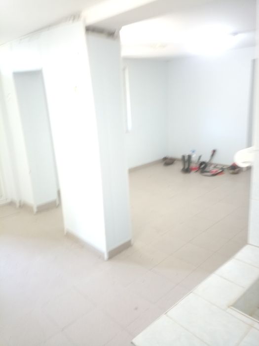 Продава се Промишлена сграда в Чирпан - 7500 кв.м за 31 €/кв.м - Снимка #13