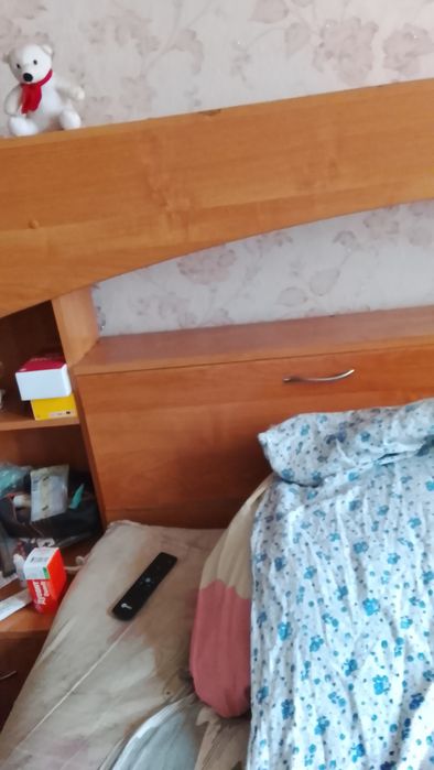 Отдам кровать. Без матраса. Самовывоз. Желательно ещё лист ДСП заменит