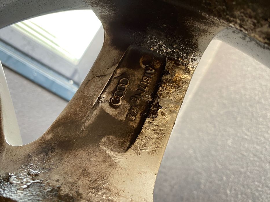 Ауди джанти със зимни гуми - 16"