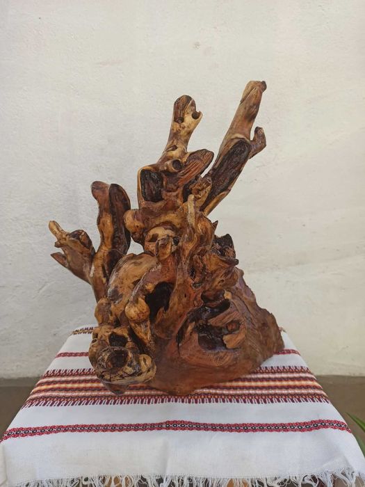 Декорация изработена от дърво