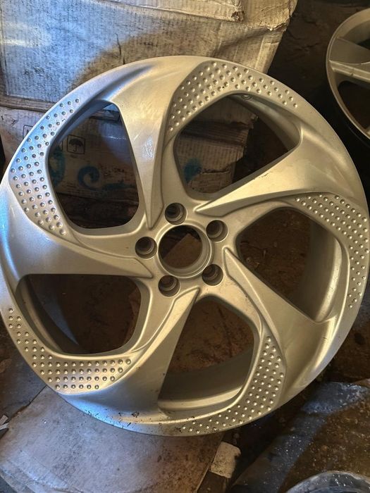 Продам диски НОВЫЕ R20/5/112