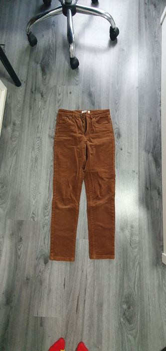 Панталони от рипсено кадифе XS Pull&Bear 34