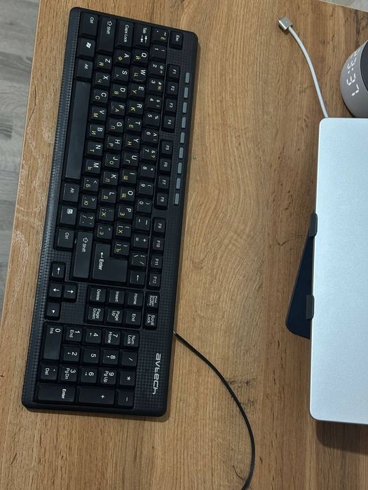 Проводная клавиатура A4Tech в хорошем состоянии