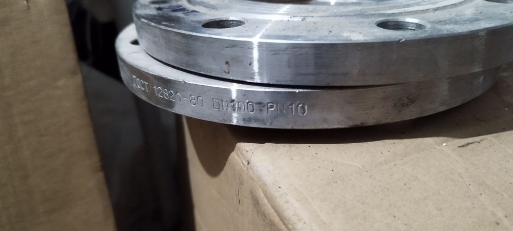 Продам новые фланцы