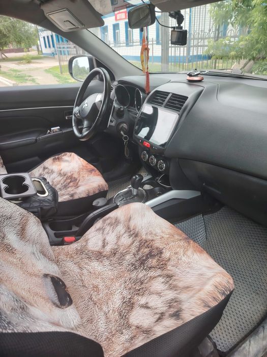 Продам машину Mitsubis