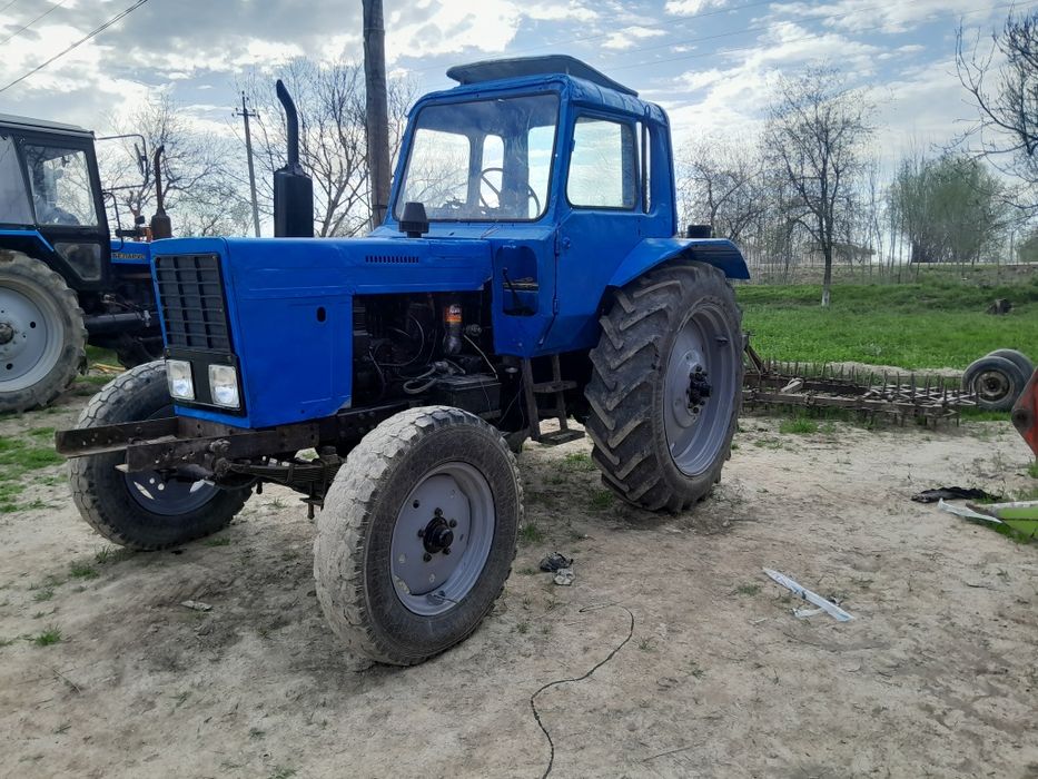 Mtz 80.1 sotiladi