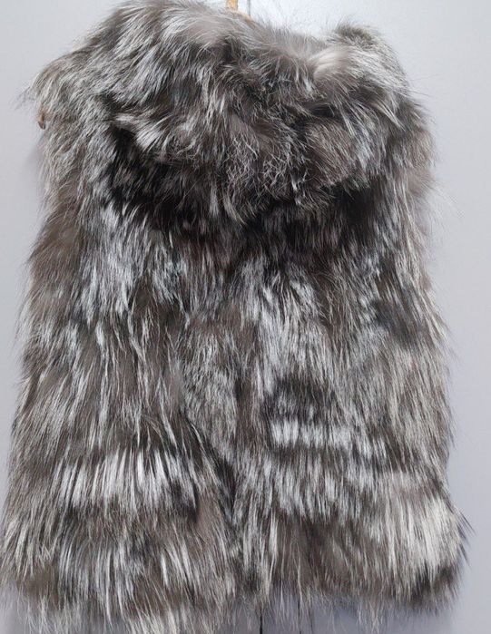 Новая натуральная меховая жилетка