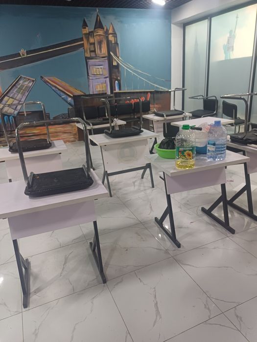 Стол стул доска стеллаж сотилади