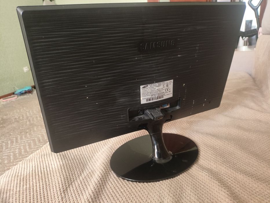 Монитор Samsung CK LED