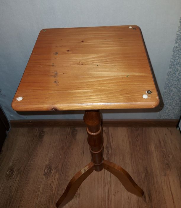 Ретро телефона маса