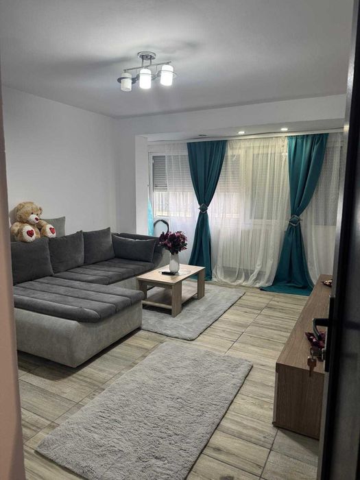 Apartament de închiriat pentru sezonul estival