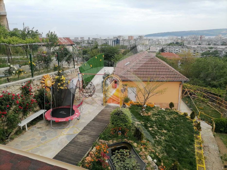 Продава се Къща в Варна, Левски - 120 кв.м за 2417 €/кв.м - Снимка #10