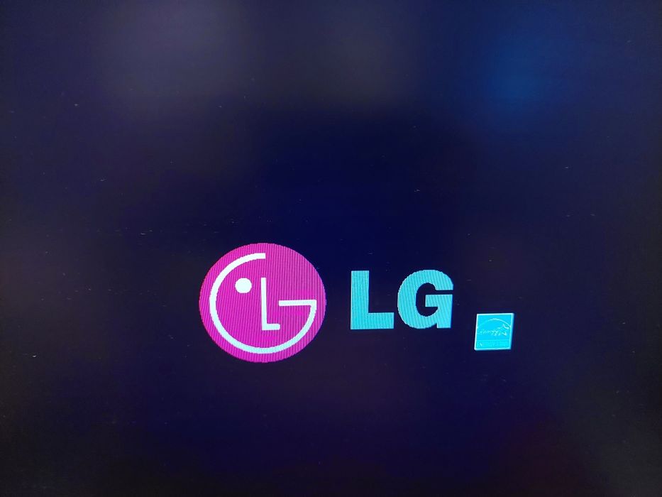 Monitor LG flatron ,diagonala 19 inch ,stare buna de functionare