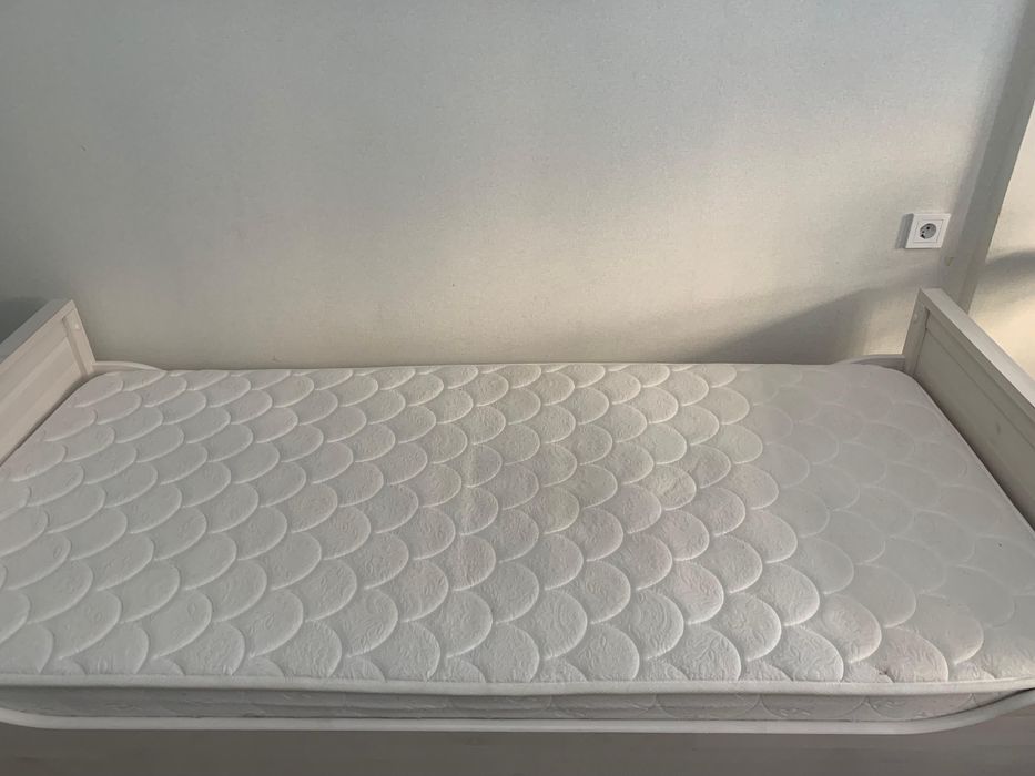 Кровать односпальная