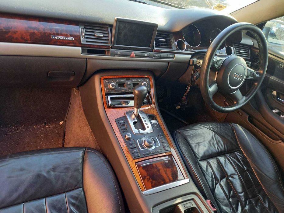 AUDI A8 3.7 бензин 280 к.с. 4х4 автомат 2005г. на части...