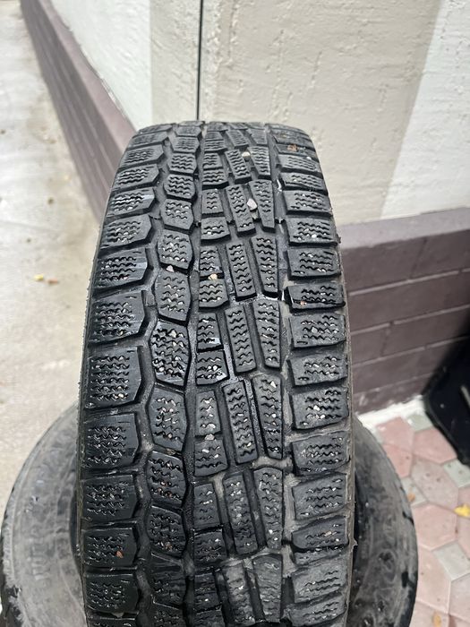 Продам зимние шины 185/65/15