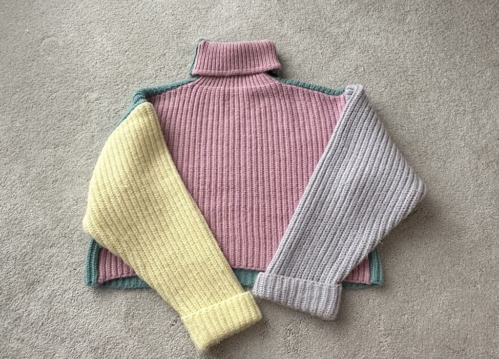 Цветен плетен пуловер с дълъг ръкав – 13–14 г., увеличен размер