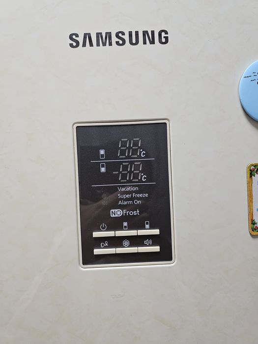 Продам холодильник самсунг