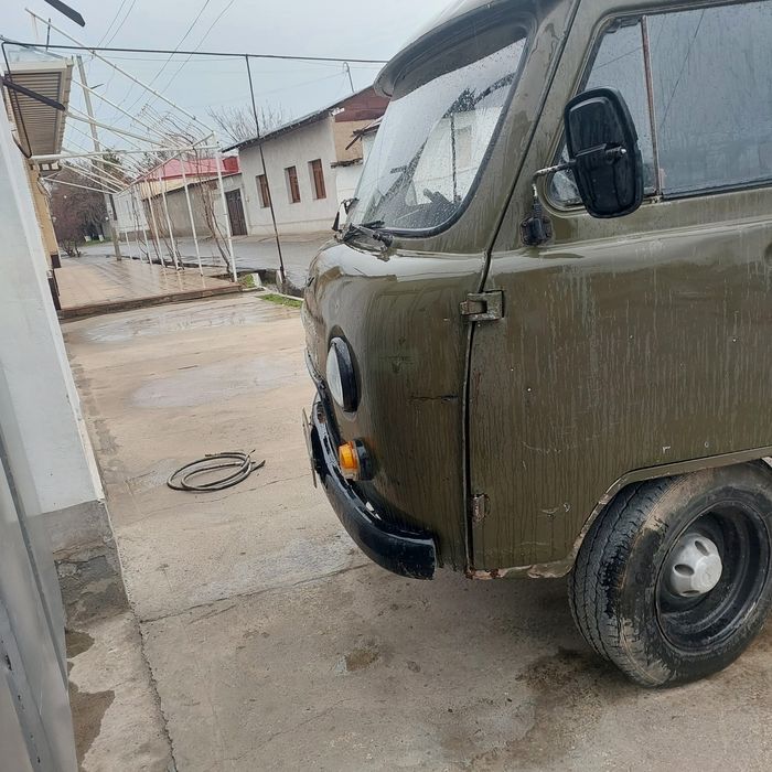 Уазик сотилади  йили 1984