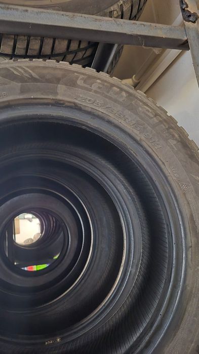 Vând cauciucuri iarna