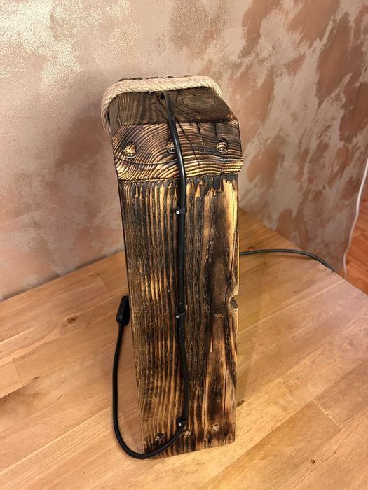 Lampa industriala din lemn masiv