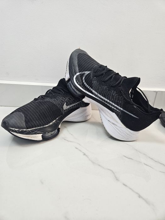 Adidasi Nike zoom bărbați noi 41

Preț fix fix fix.

Trimit î