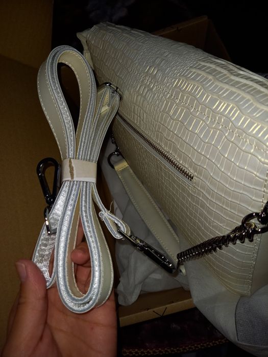 Продам сумку из натуральной кожи