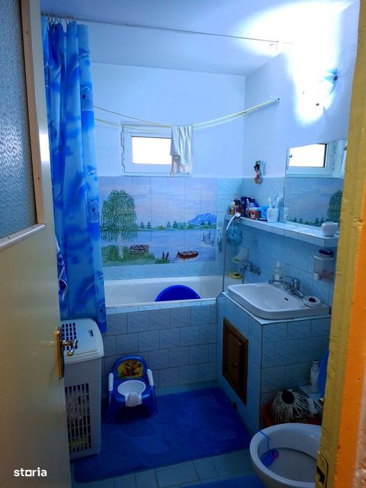 3 camere Mioveni / T.uri , Decomandat / Centrală, Amplasament DEOSEBIT