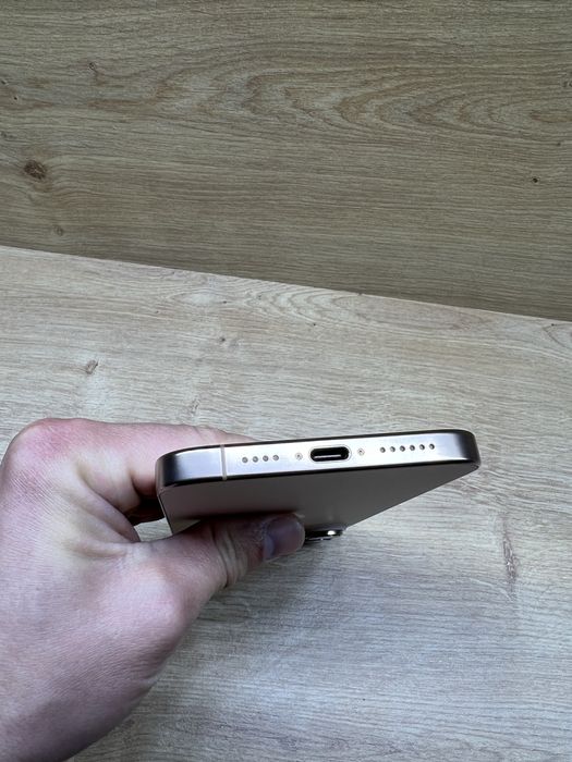 iPhone 16 Pro max 256Gb deaert titanium