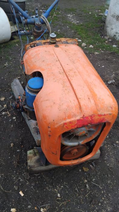 Vând motocultor sau schimb