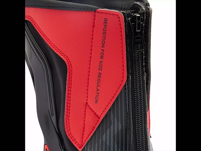 Dainese Ботинки NEXUS 2 31J Black/Lava Red/Iron-Gate