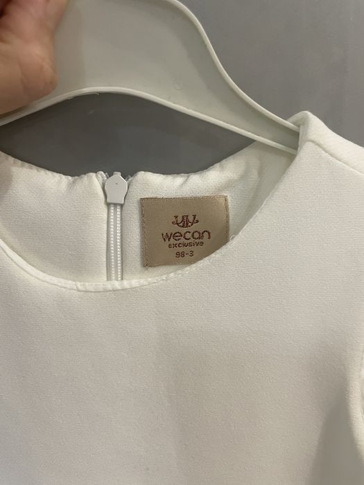 Продается оригинальное платье на девочку