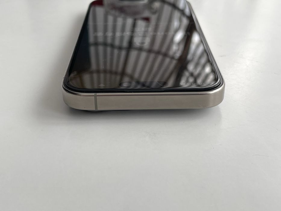 Iphone 15 Pro Natural Titanium piese