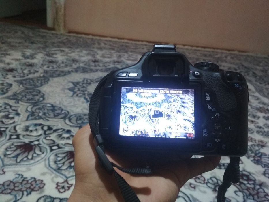 Canon 600d obmen iphone 11pro yoki balandiga