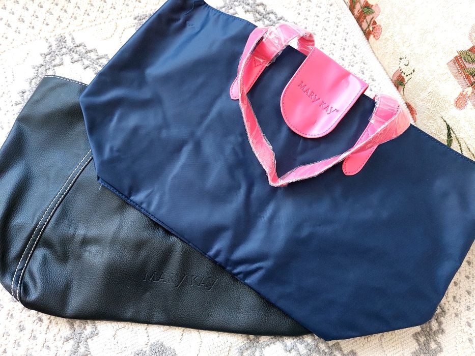 Продам сумки фирмы Mary Kay