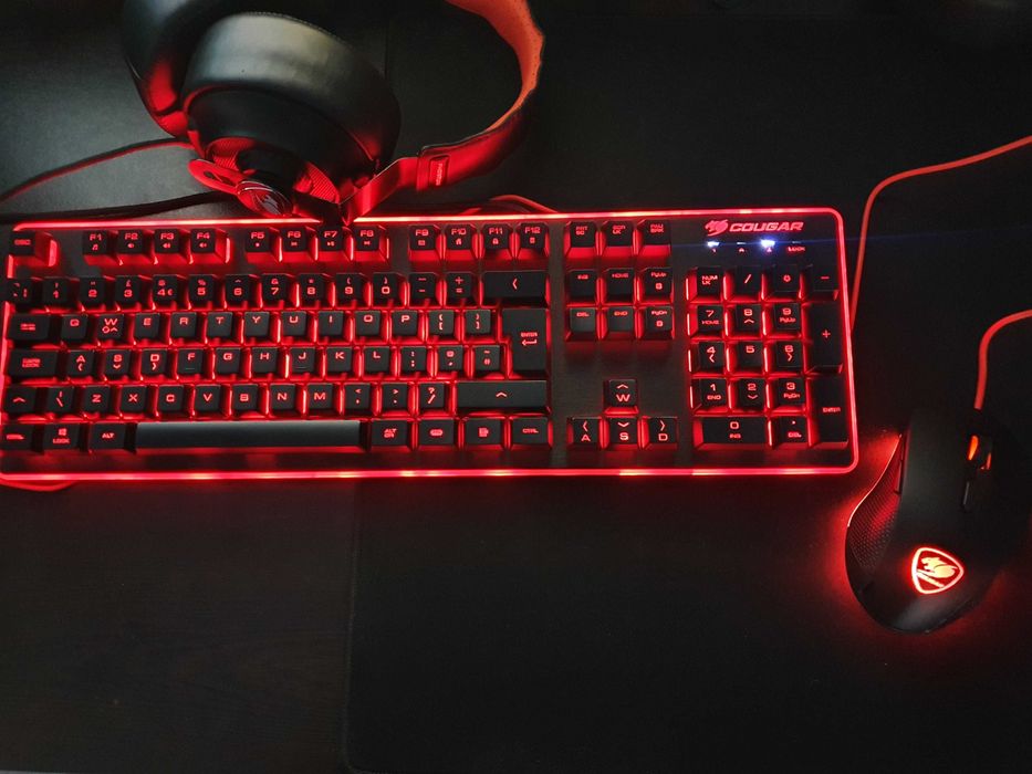 Cougar Gaming bundle