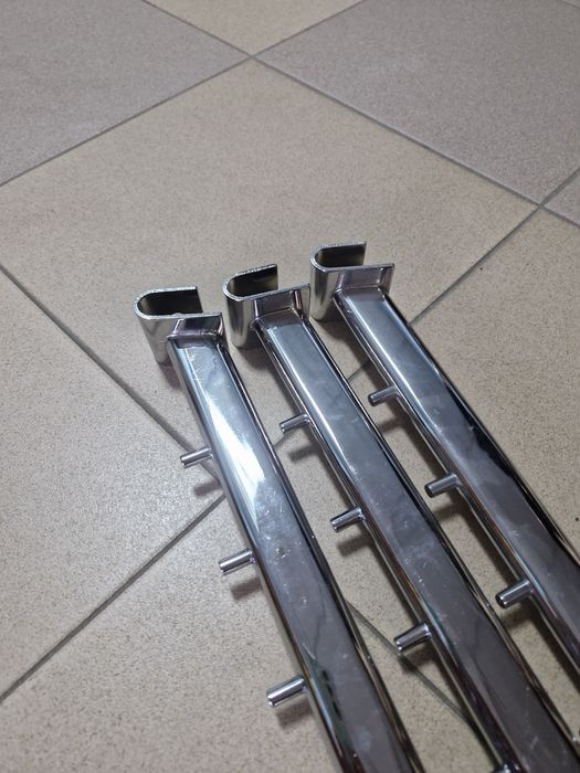 Продам оборудование для торговли одеждой..700 тг.