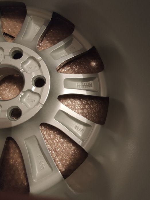 Комплект легкосплавных дисков на Камри 70