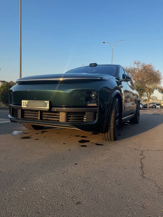 продается LIXIANG L9