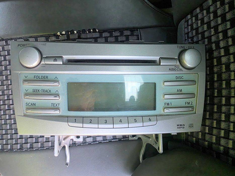 Продам заводской магнитафон для камри 40 (camry 40)