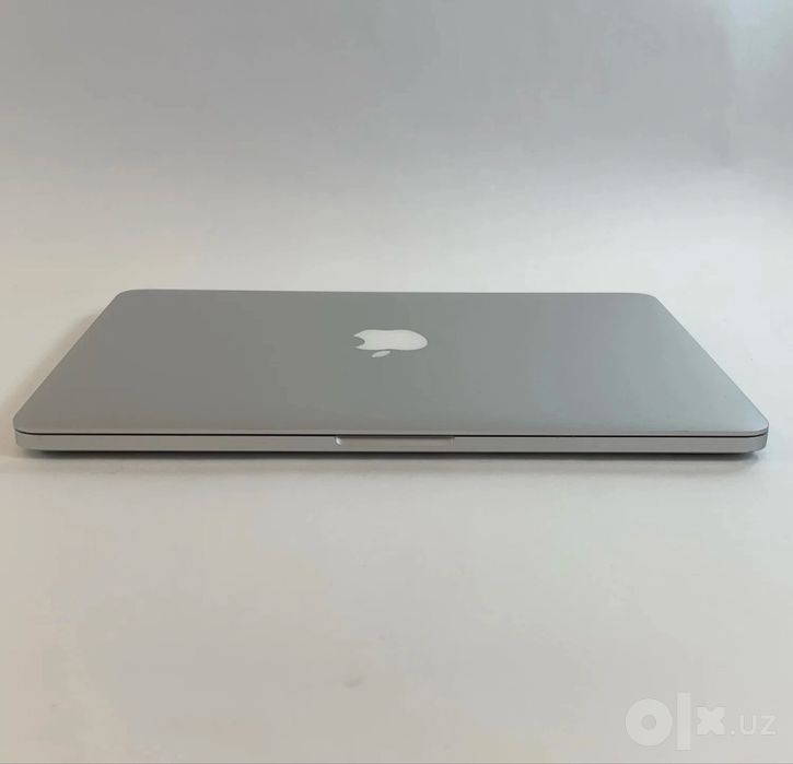 MacBook Pro 13.3" (2015) Sotiladi!