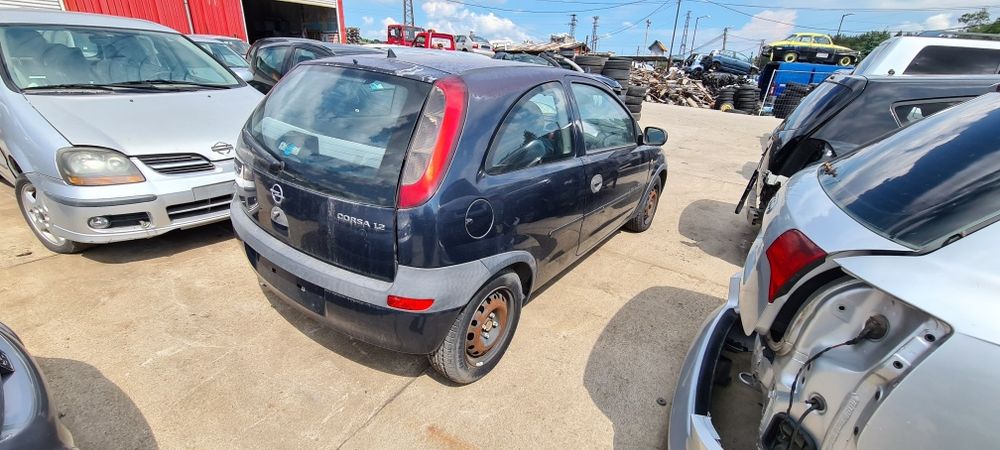 Opel Corsa C 1.2 на части