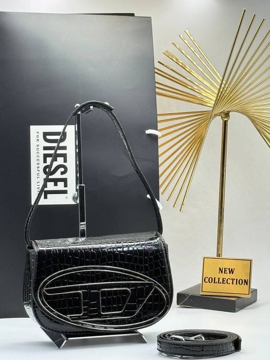 Стилна дамска чанта