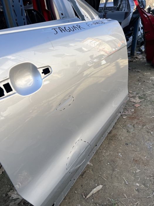 Jaguar F-Pace 2017 предна дясна врата